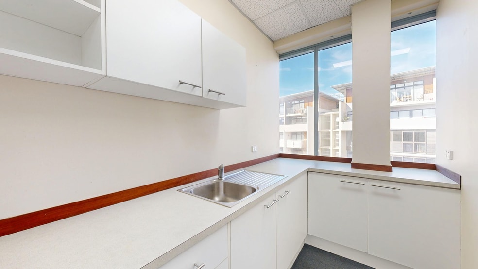 Click to view all images 204/1 Erskineville Road Newtown NSW 2042 - Image 3