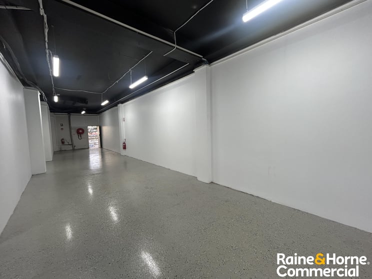 Click to view all images Shop 1/135 Queen Street Campbelltown NSW 2560 - Image 3