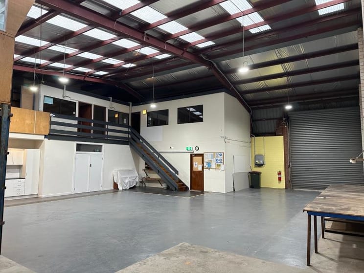 Click to view all images 1a Buckland Street Clayton VIC 3168 - Image 2
