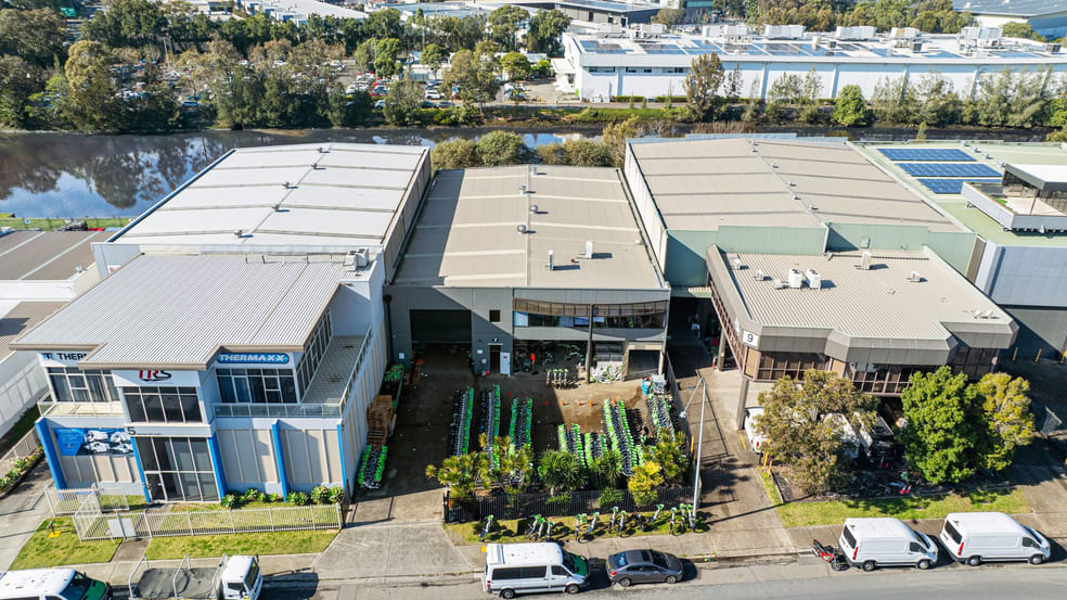 7 Burrows Road St Peters NSW 2044 - Image 2