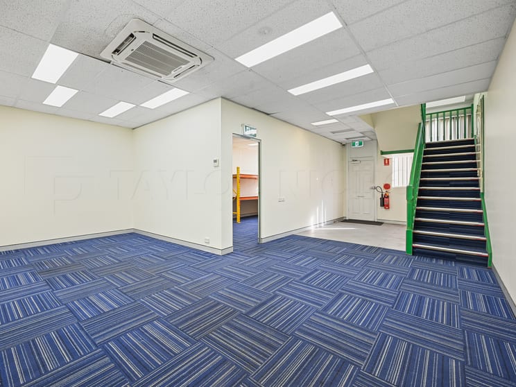 Click to view all images 35 Tebbutt Street Leichhardt NSW 2040 - Image 3