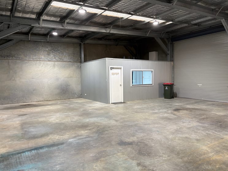 1/3 Southern Cross Drive Armidale NSW 2350 - Image 1