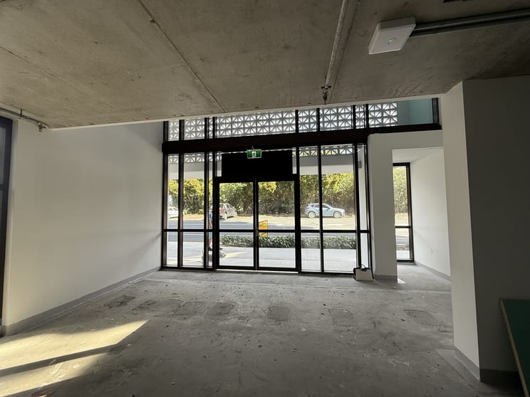 4/3 Lang Street Bilinga QLD 4225 - Image 3