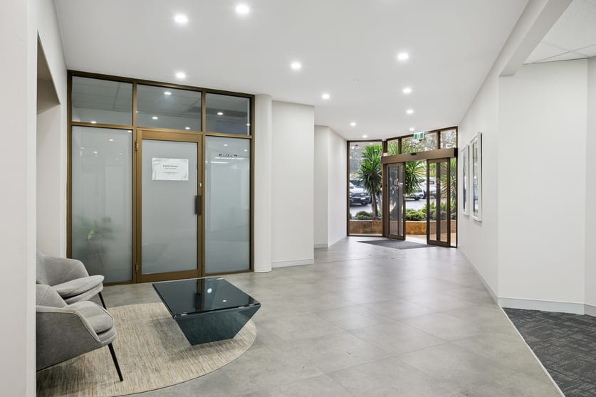 Click to view all images 275 Marmion Street Melville WA 6156 - Image 2