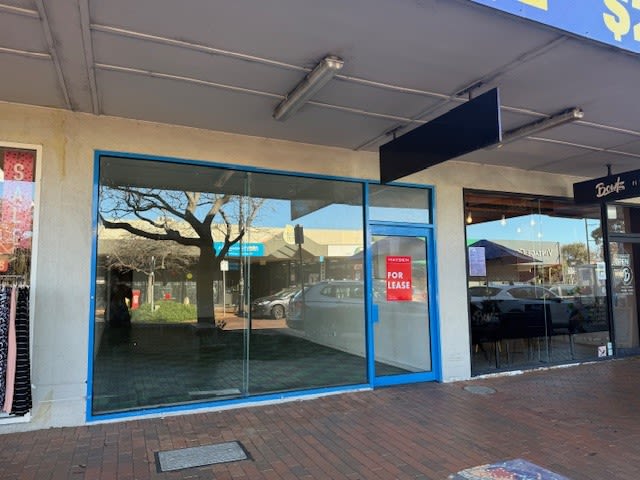 26 Gilbert Street Torquay VIC 3228 - Image 2