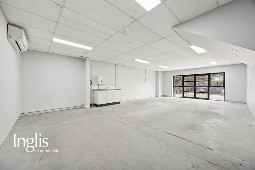 2/16 Blackmore Road Smeaton Grange NSW 2567 - Image 3