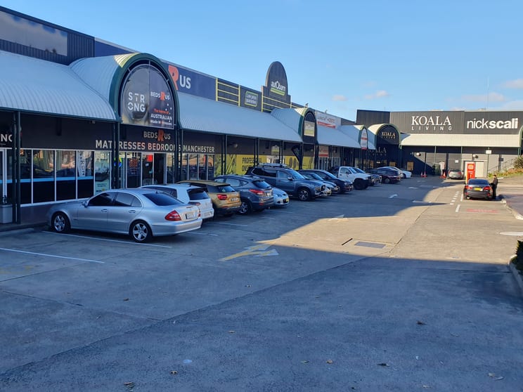 Click to view all images 15/173 CANTERBURY RD Bankstown NSW 2200 - Image 3