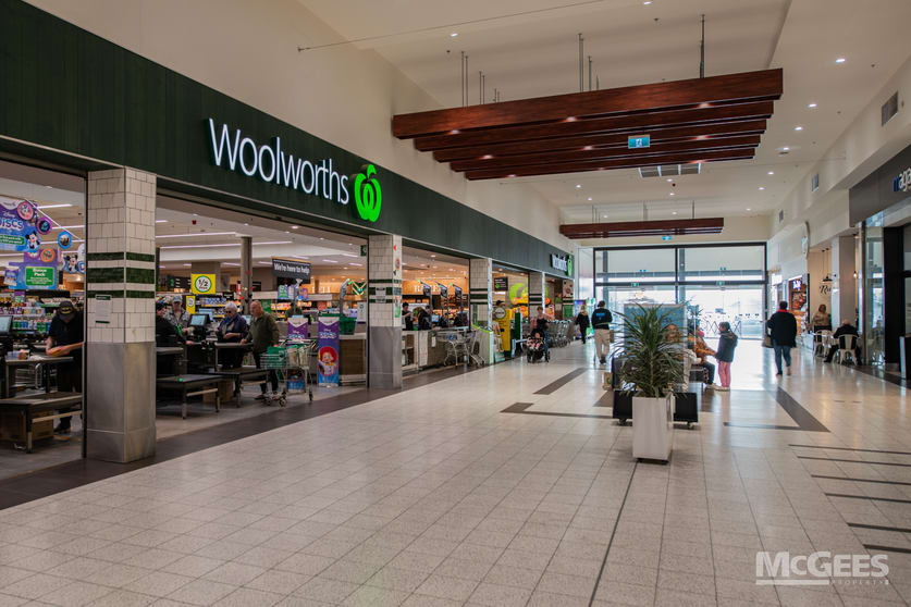 Click to view all images 108 Commercial Road Seaford SA 5169 - Image 3