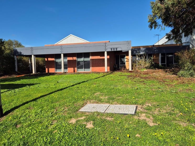 Click to view all images 38 Heath Street Lonsdale SA 5160 - Image 1