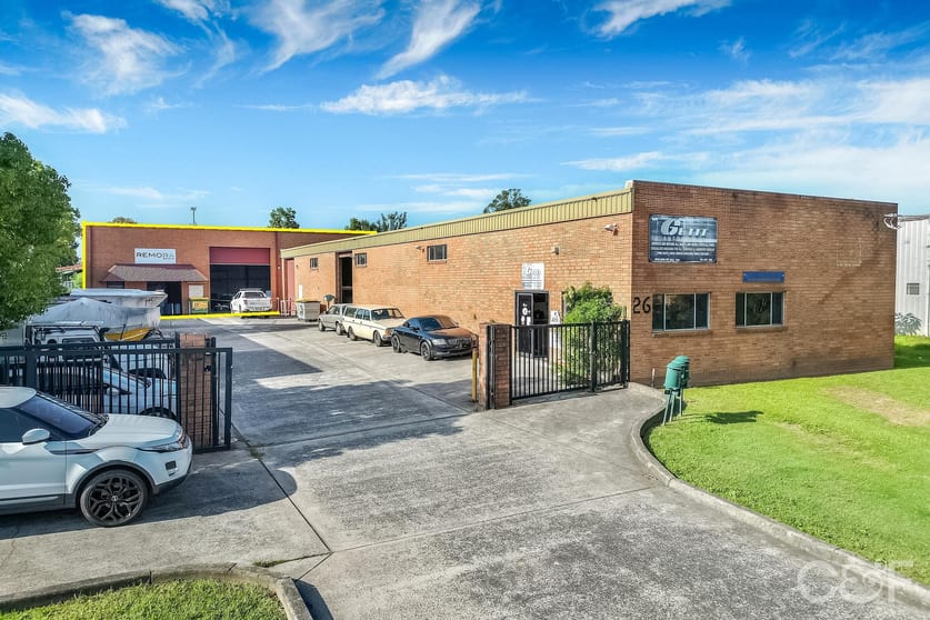 Click to view all images Unit 2/26 Ace Crescent Tuggerah NSW 2259 - Image 2