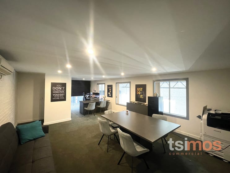 10/21-23 Capella Crescent Moorabbin VIC 3189 - Image 2