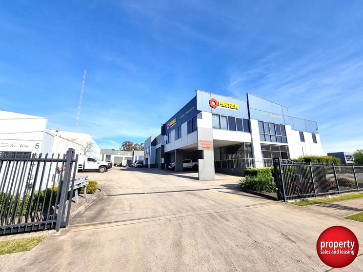 Click to view all images 5/7 Enterprise Circuit Prestons NSW 2170 - Image 1