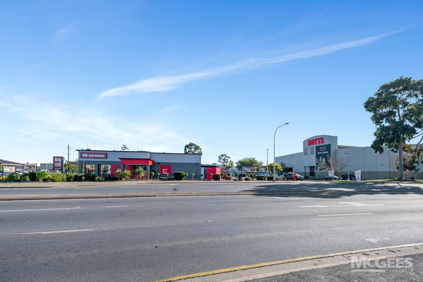Click to view all images 464-470 Torrens Road Kilkenny SA 5009 - Image 3