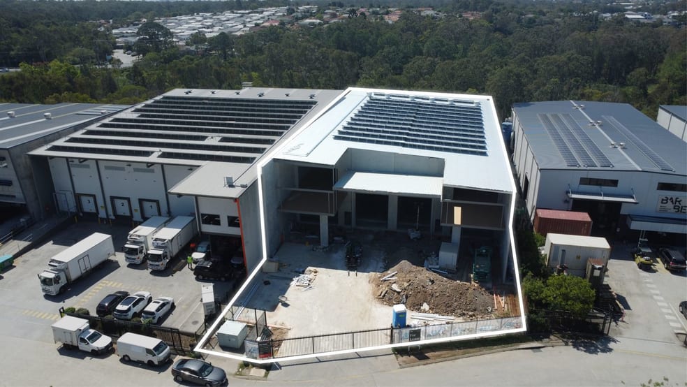 Click to view all images 204 New Cleveland Road Tingalpa QLD 4173 - Image 2