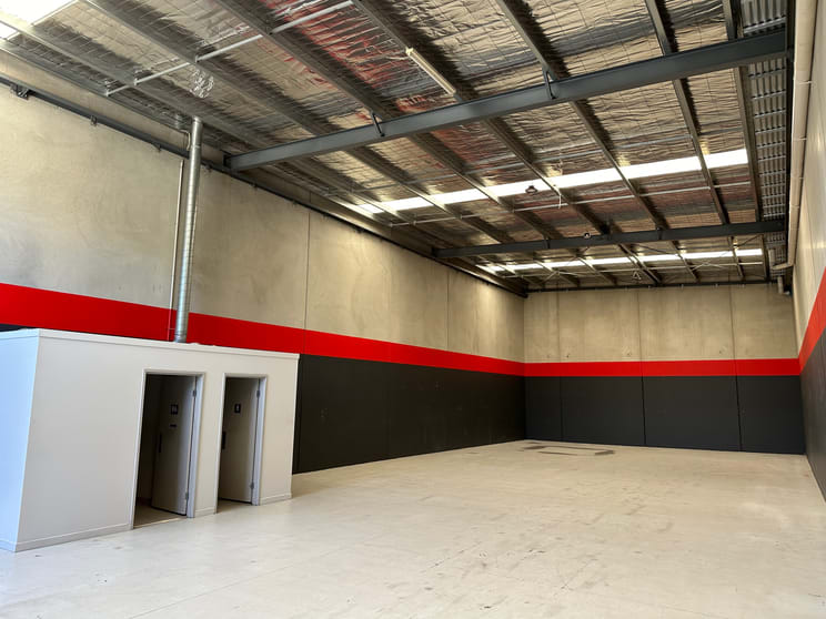 Click to view all images 5/25 Conquest Way Hallam VIC 3803 - Image 3