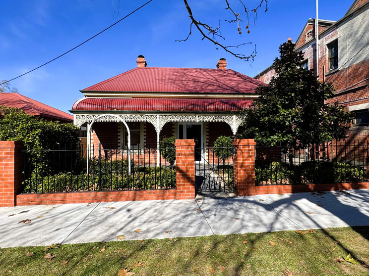 449 Wilson Street Albury NSW 2640 - Image 1
