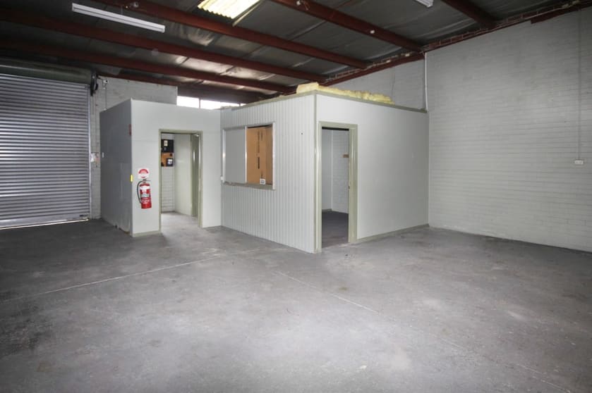 Click to view all images 3/229 Colchester Road Kilsyth VIC 3137 - Image 3
