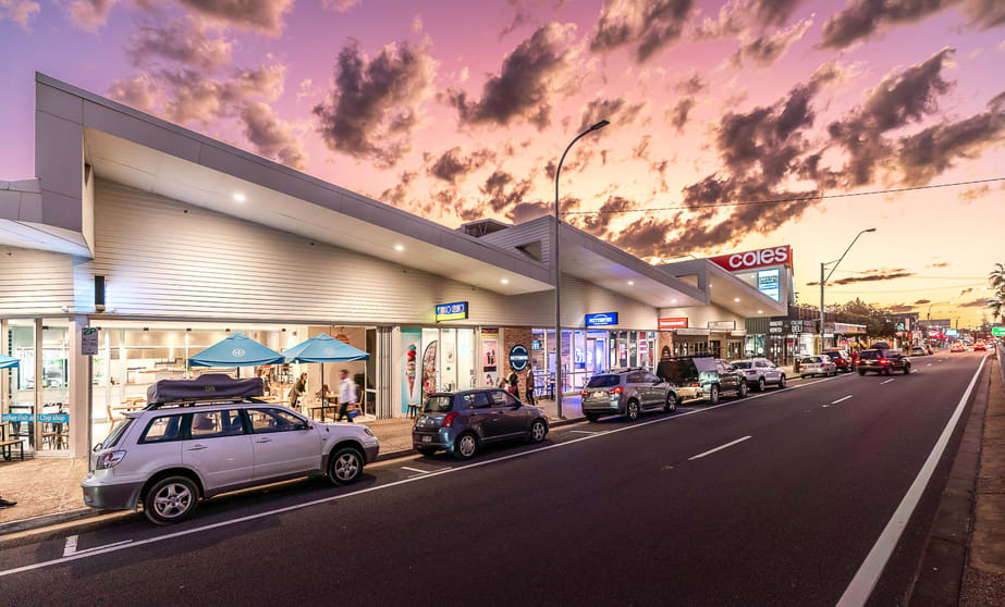 Click to view all images 10 Fifth Avenue Palm Beach QLD 4221 - Image 2