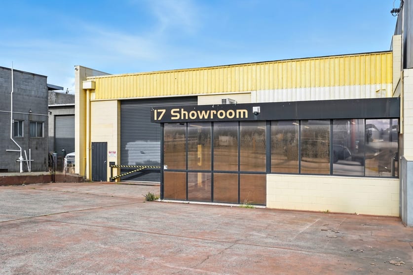 Click to view all images 17 Pearl Street Derwent Park TAS 7009 - Image 1