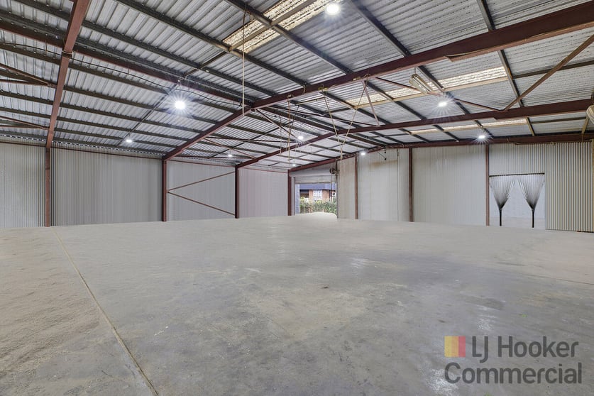 Click to view all images Unit 1 & 2/11 Bonnal Road Erina NSW 2250 - Image 2