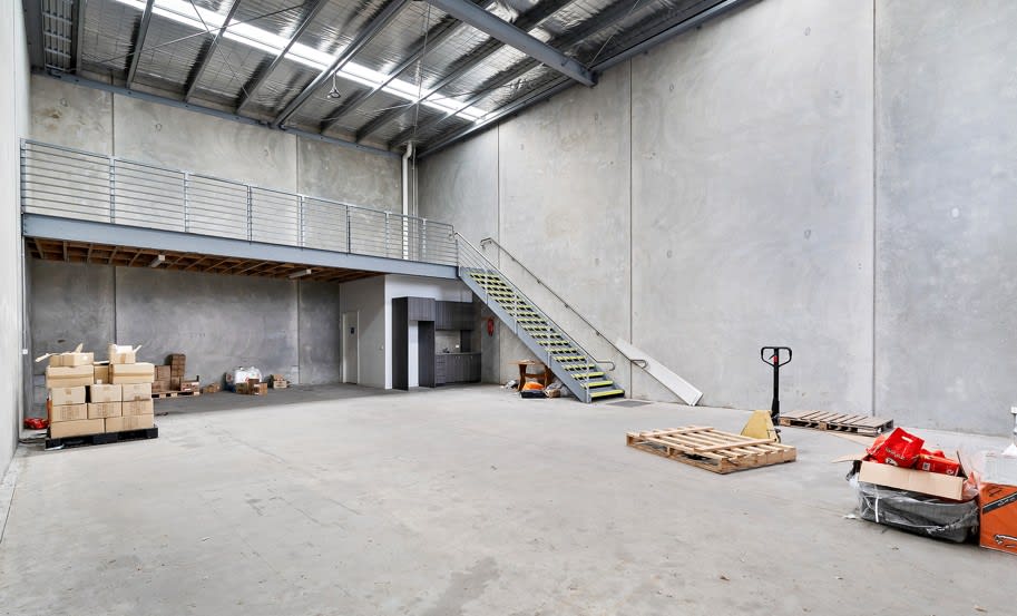 Click to view all images Factory 6/24 Taryn Drive Epping VIC 3076 - Image 3