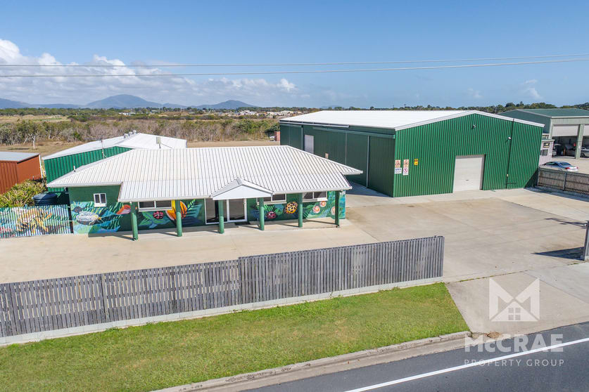 Click to view all images 47-49 West Street Bowen QLD 4805 - Image 1