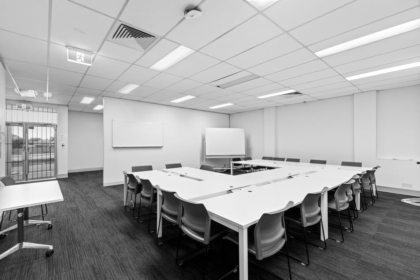 Click to view all images Unit/31 Wellington Street St Kilda VIC 3182 - Image 2
