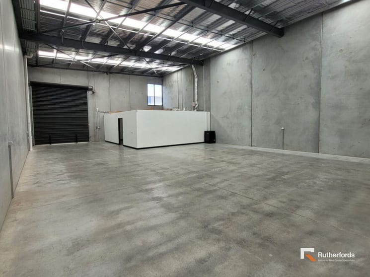 Click to view all images 6/2 Thomsons Road Keilor Park VIC 3042 - Image 2