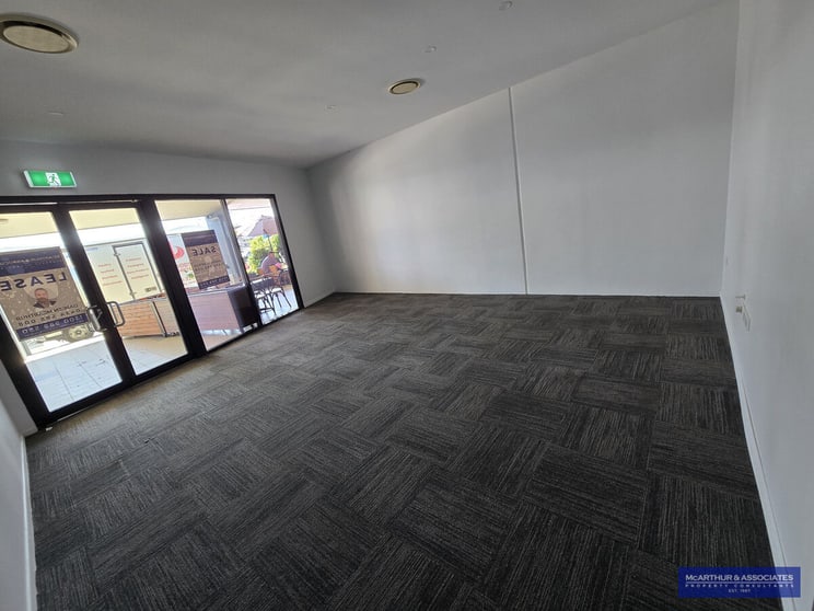 Click to view all images Berserker QLD 4701 - Image 3