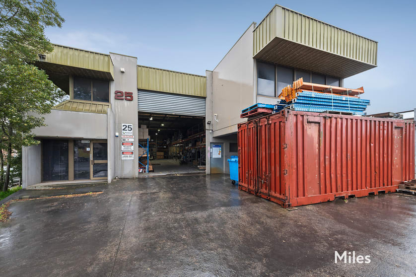Click to view all images 25 Northern Road Heidelberg West VIC 3081 - Image 1