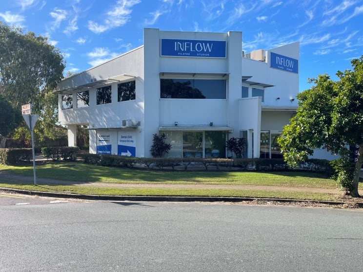 Click to view all images 2/3 Kawana Island Boulevard Warana QLD 4575 - Image 2