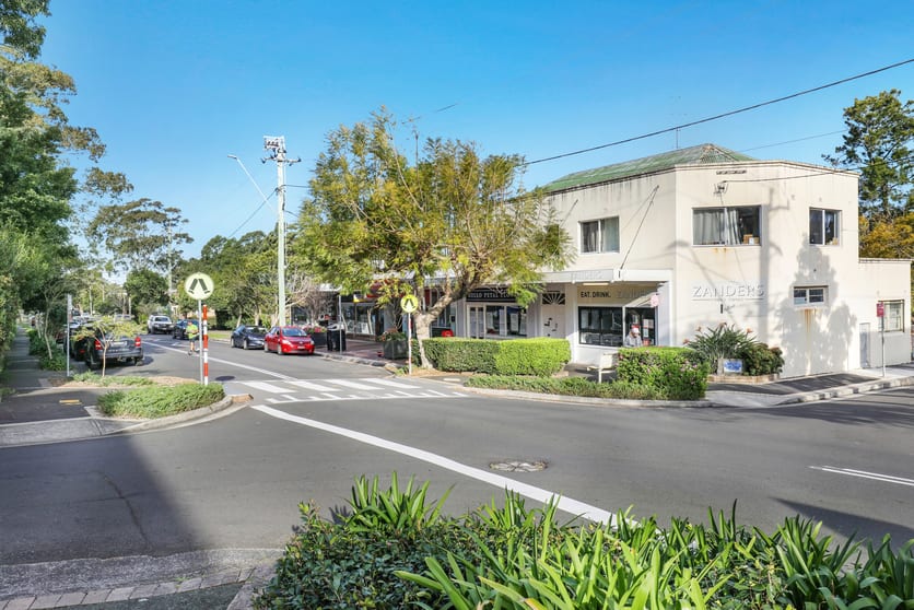 Click to view all images 2/215-217 Gipps Road Keiraville NSW 2500 - Image 3