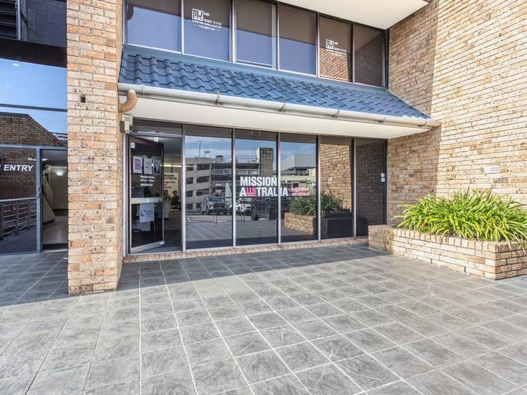 5/6-8 Old Castle Hill Road Castle Hill NSW 2154 - Image 2