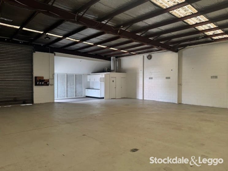 110 AIRLIE BANK Road Morwell VIC 3840 - Image 2