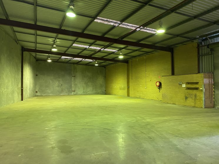 Click to view all images Unit 3/35 Gillam Drive Kelmscott WA 6111 - Image 3