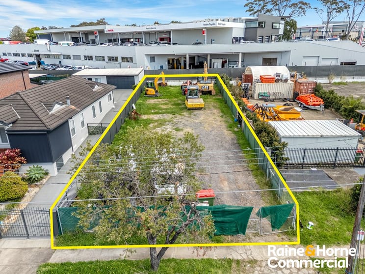 304 Noble Avenue Greenacre NSW 2190 - Image 3