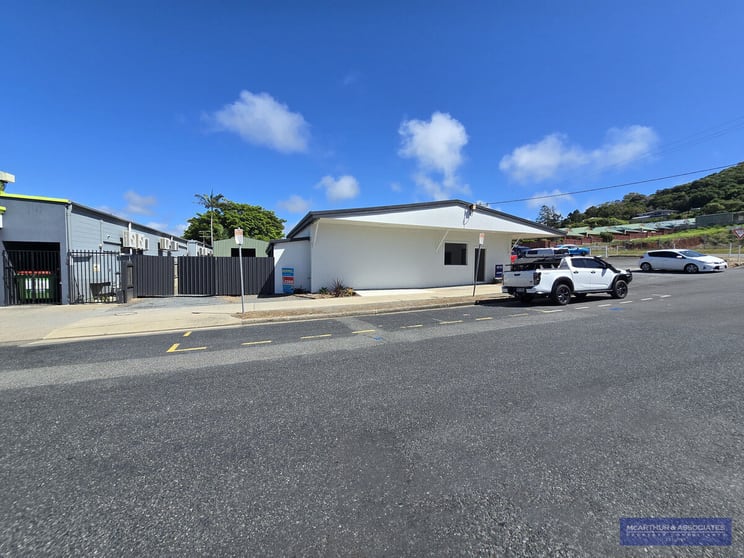 38 Normanby Street Yeppoon QLD 4703 - Image 2