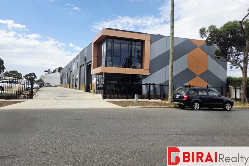 Click to view all images 2/8 Collins Road Melton VIC 3337 - Image 2