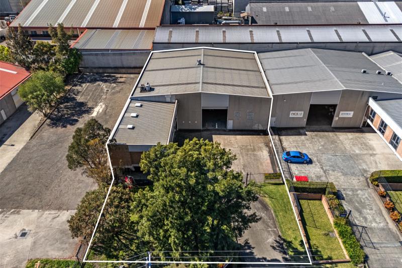 Click to view all images Freestanding/188 Toongabbie Road Girraween NSW 2145 - Image 2