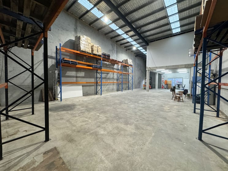 9/2A Burrows Road St Peters NSW 2044 - Image 1