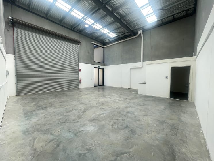 Click to view all images 5/24 Hicks Street Lara VIC 3212 - Image 3