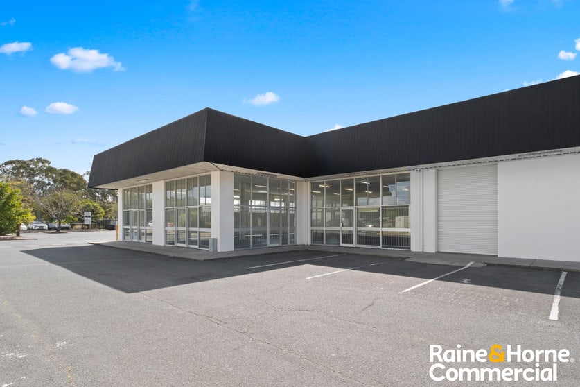 Click to view all images 2/306 Gympie Road Strathpine QLD 4500 - Image 1