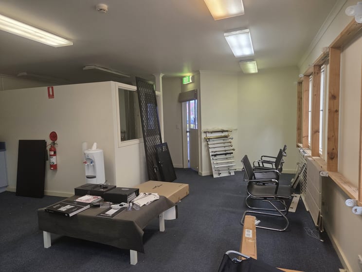 4/5 Inglewood Drive Thomastown VIC 3074 - Image 3