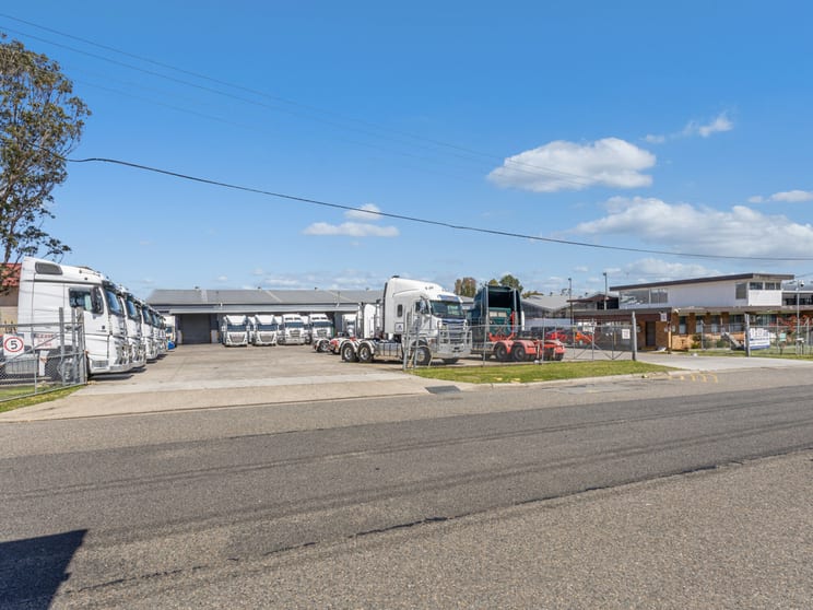 10-16 Seville Street Fairfield NSW 2165 - Image 2
