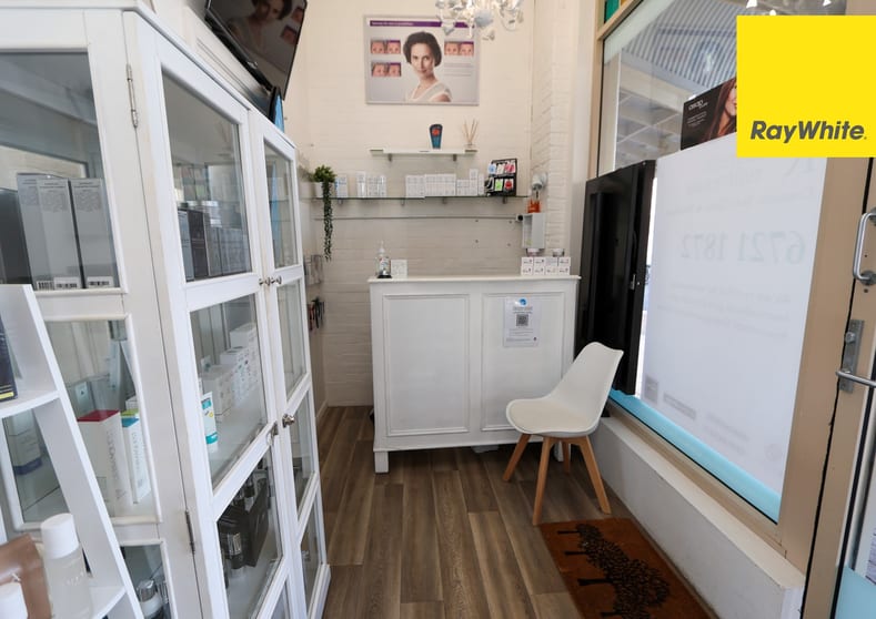 Click to view all images Shop 3 26 Evans Street "The Byron" Inverell NSW 2360 - Image 3