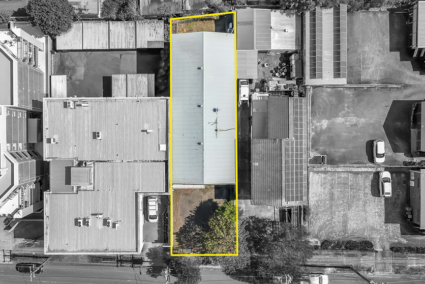 Click to view all images 18A-A Hills Street Gosford NSW 2250 - Image 2