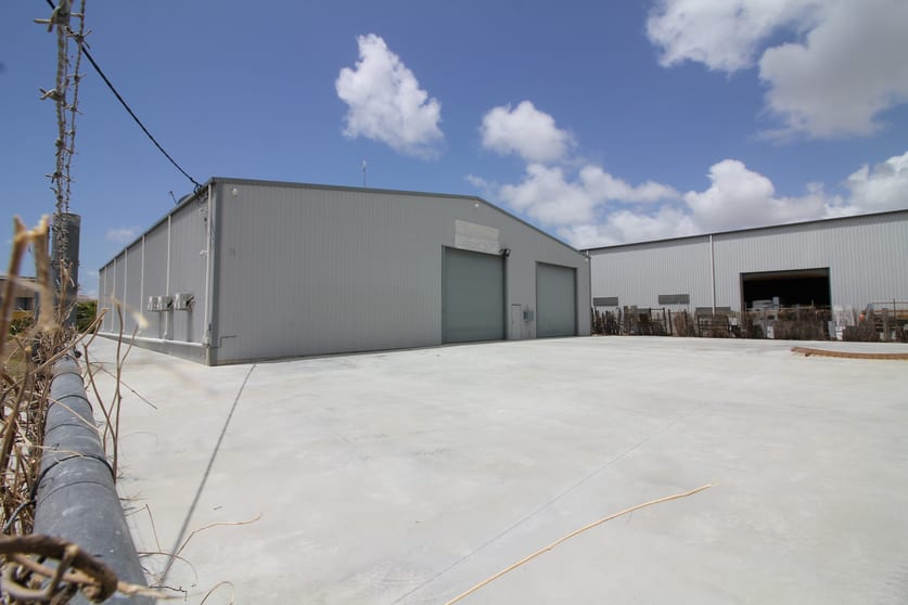 Click to view all images 1-3 Crocodile Cres Mount St John QLD 4818 - Image 1