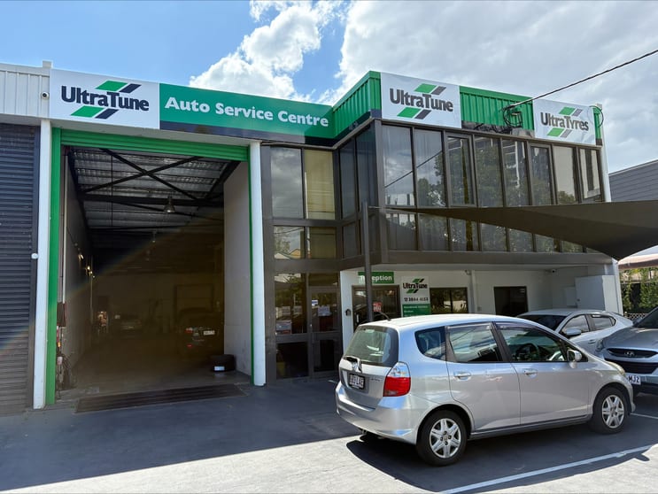 Click to view all images 1/18 Bank Street West End QLD 4101 - Image 2