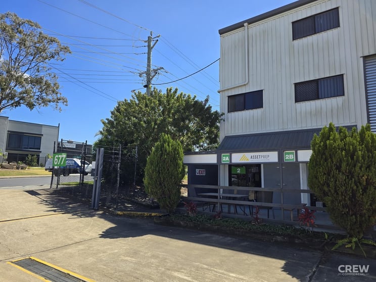 2/677 Pine Ridge Road Arundel QLD 4214 - Image 3