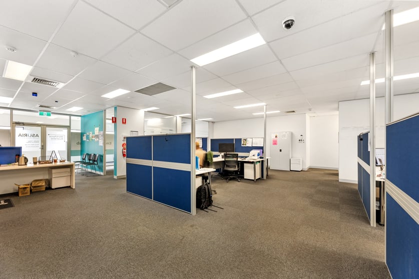 Click to view all images 101-103 Matthews Avenue Airport West VIC 3042 - Image 3